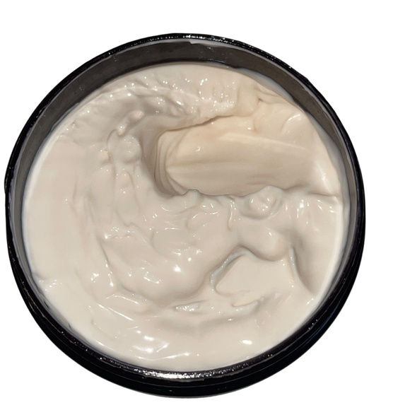 Josie Maran Whipped Argan Oil PEPPERMINT BARK Ultra-Hydrating Body Butter 8 oz. - Picture 5 of 6